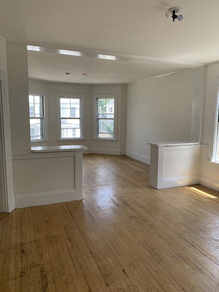 2 bed, 1 bath apartment for rent at 23 Bentley St Unit 2, Brighton — photo 4 of 9