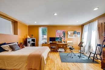 3 bed, 2 bath apartment for rent at 48 Moreland St Unit 3, Roxbury — photo 15 of 19