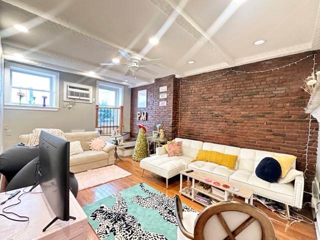 2 bed, 1 bath apartment for rent at 307-309 North St Unit 1, North End — photo 1 of 26