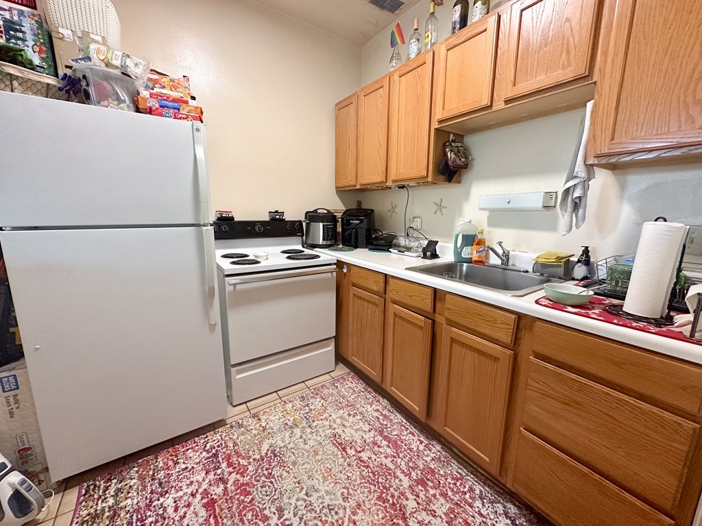 2 bed, 1 bath apartment for rent at 1242 Commonwealth Ave Unit 41, Allston — photo 1 of 7