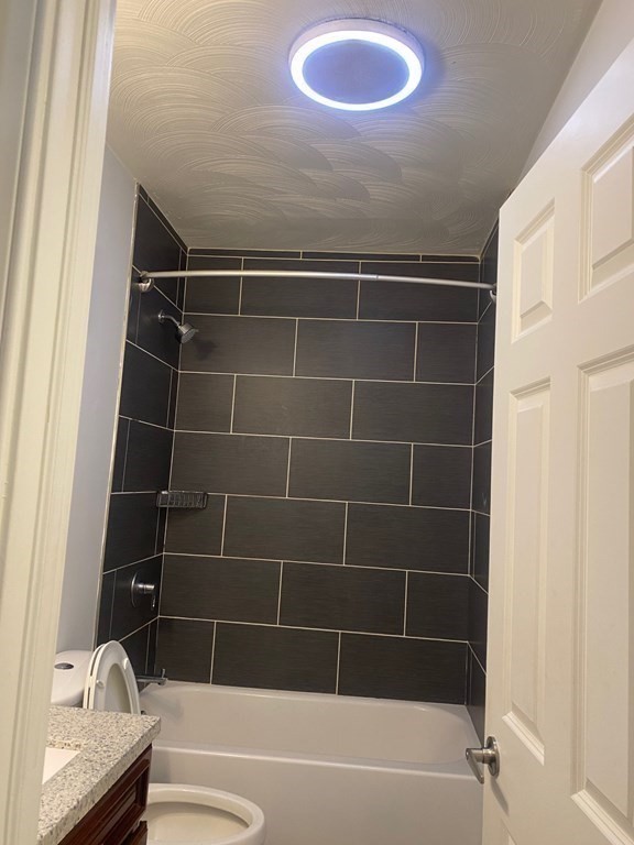 2 bed, 1 bath apartment for rent at 75 Homestead St Unit 3, Roxbury — photo 5 of 10