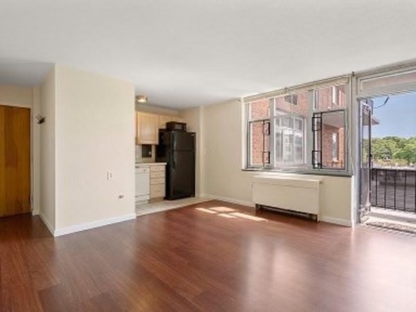 2 bed, 1 bath apartment for rent at 125 Trapelo Rd Unit 2, Belmont Center — photo 3 of 4