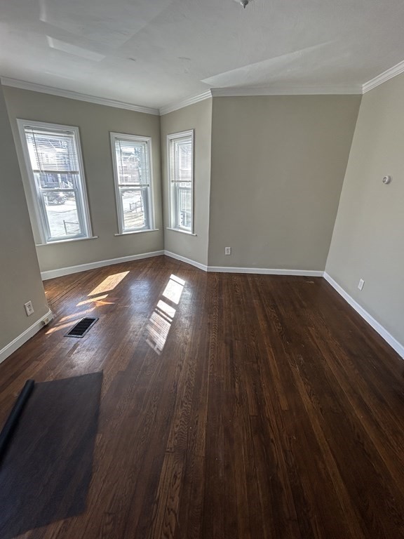 3 bed, 1 bath apartment for rent at 40 Hurd St Unit 2, Melrose — photo 5 of 5