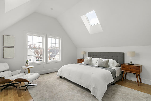 3 bed, 3 bath apartment for rent at 143 Spruce St Unit 2, Watertown — photo 3 of 15