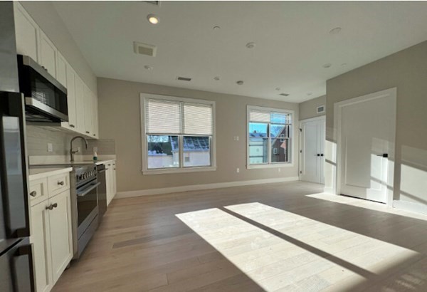 1 bed, 1 bath apartment for rent at 197 Green St Unit 45, Jamaica Plain — photo 4 of 6