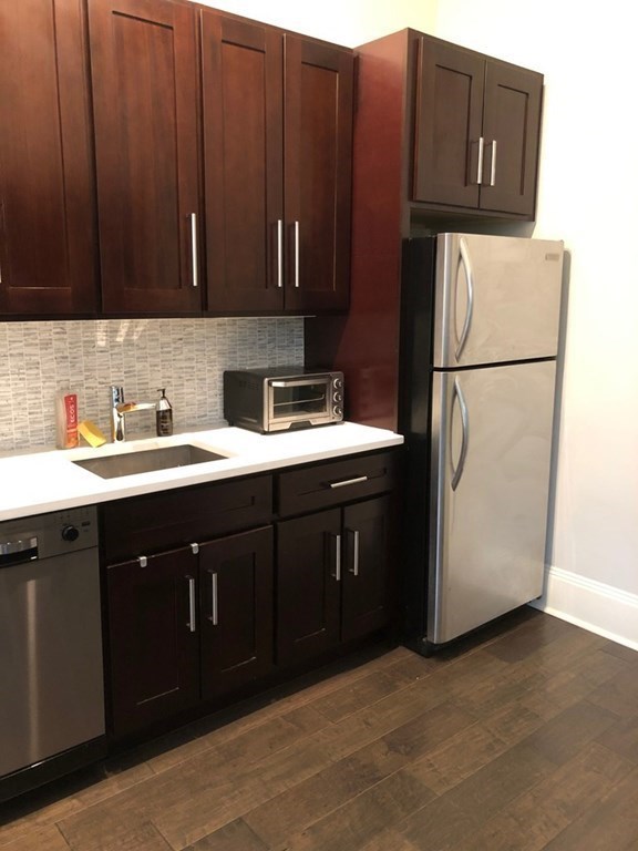 1 bed, 1 bath apartment for rent at 77 Montgomery St Unit 2, South End — photo 2 of 9