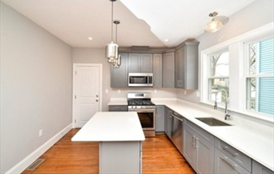 2 bed, 1 bath apartment for rent at 117 Blake St Unit 1, Hyde Park — photo 2 of 11