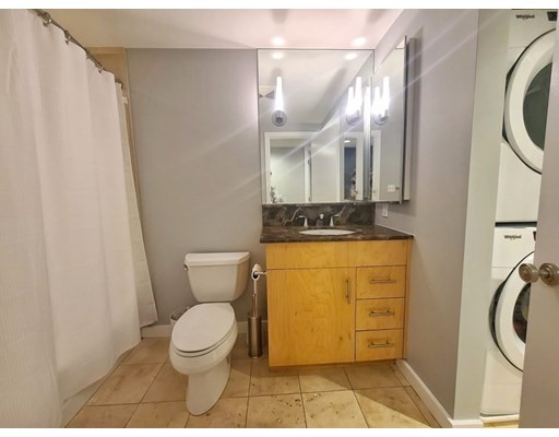 2 bed, 2.5 bath apartment for rent at 99 105 Broad St Unit 7C, Waterfront — photo 1 of 20