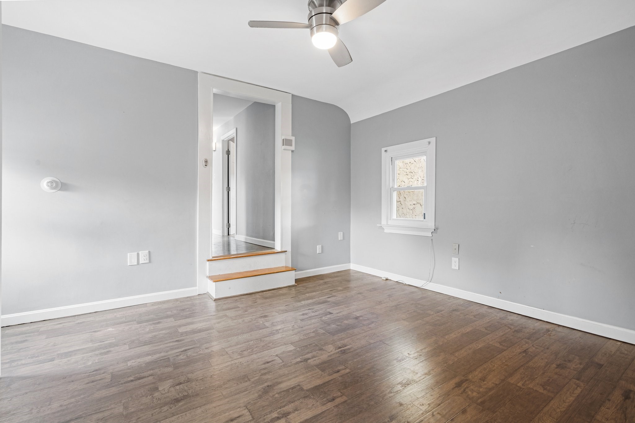 4 bed, 2 bath apartment for rent at 49 Prospect St Unit 2, Banks Square — photo 2 of 12