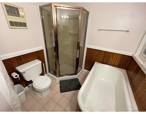 1 bed, 1 bath apartment for rent at 157 N St Unit 3, South Boston — photo 1 of 11
