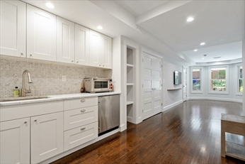 3 bed, 2.5 bath apartment for rent at 57 Monmouth St Unit Sf, Longwood — photo 26 of 28