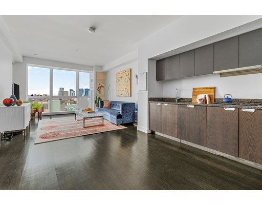 1 bed, 1.5 bath apartment for rent at 110 Stuart St Unit 18F, Back Bay — photo 1 of 20
