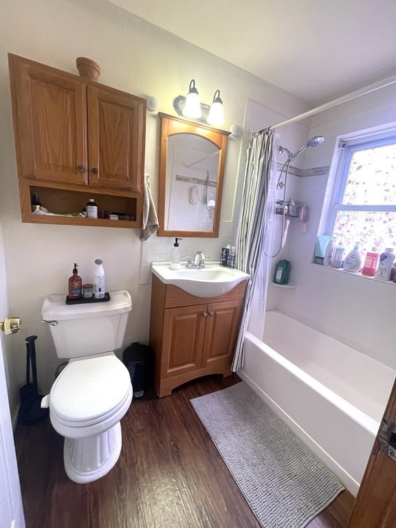 2 bed, 1 bath apartment for rent at 574 Hyde Park Ave Unit 2, Roslindale — photo 10 of 10
