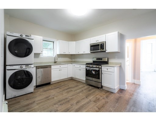 3 bed, 1 bath apartment for rent at 39 Union St Unit 1, Brighton