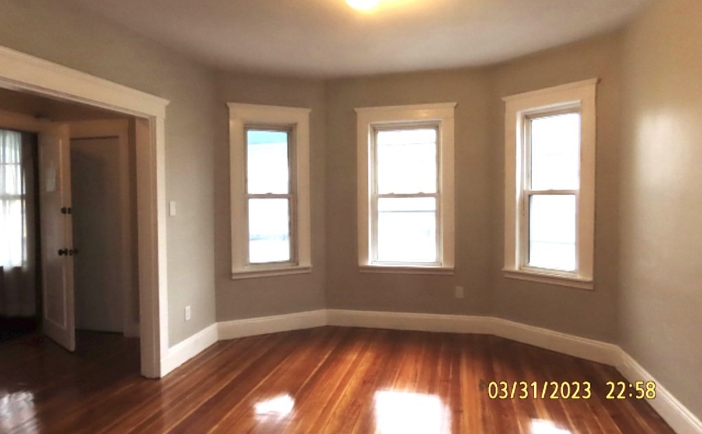 3 bed, 1 bath apartment for rent at 20 Crowell St Unit 3, Dorchester — photo 3 of 5