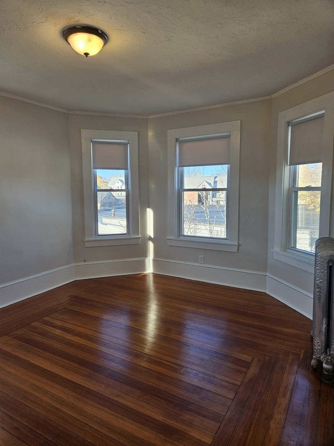 5 Derby St, South Side