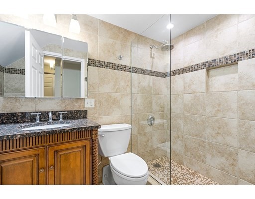 1 bed, 1 bath apartment for rent at 357 Commercial St Unit 9, Waterfront — photo 10 of 19