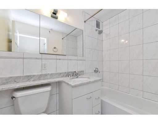 1 bed, 1 bath apartment for rent at 28 Exeter St Unit 206, Back Bay — photo 11 of 18