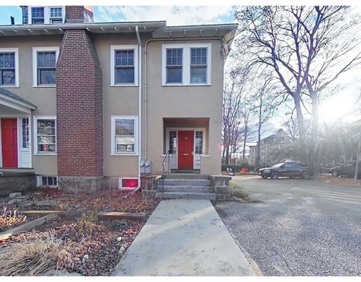3 bed, 1.5 bath apartment for rent at 44 Madison Ave Unit 2, Newton — photo 11 of 16