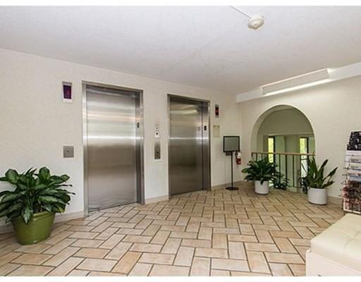1 bed, 1 bath apartment for rent at 1731 Beacon Unit 203, Washington Square — photo 11 of 28