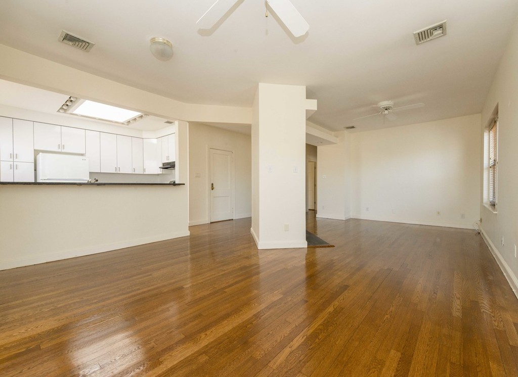 2 bed, 2 bath apartment for rent at 344 Harvard St Unit 3, Coolidge Corner — photo 7 of 8