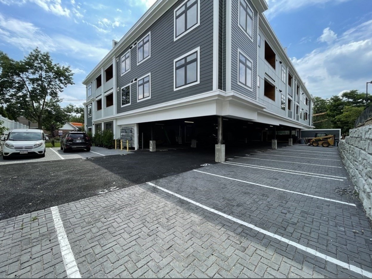 395 Alewife Brook Pkwa, West Somerville