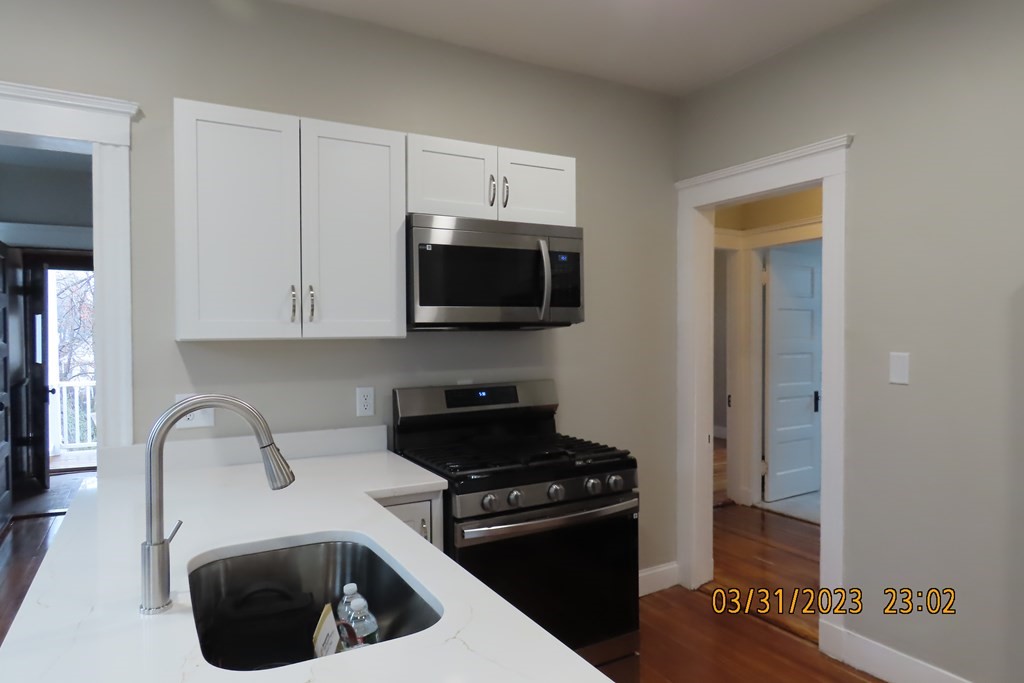 3 bed, 1 bath apartment for rent at 20 Crowell St Unit 3, Dorchester — photo 5 of 5