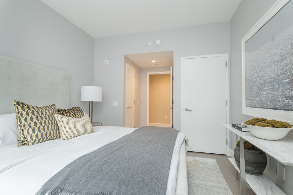 1 bed, 1 bath apartment for rent at 100 Lovejoy Wharf Unit 10P, North End — photo 5 of 7