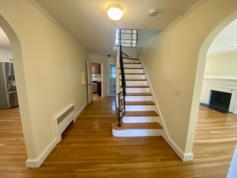 4 bed, 2.5 bath apartment for rent at 307 Russett Rd Unit 1, Chestnut Hill — photo 5 of 16