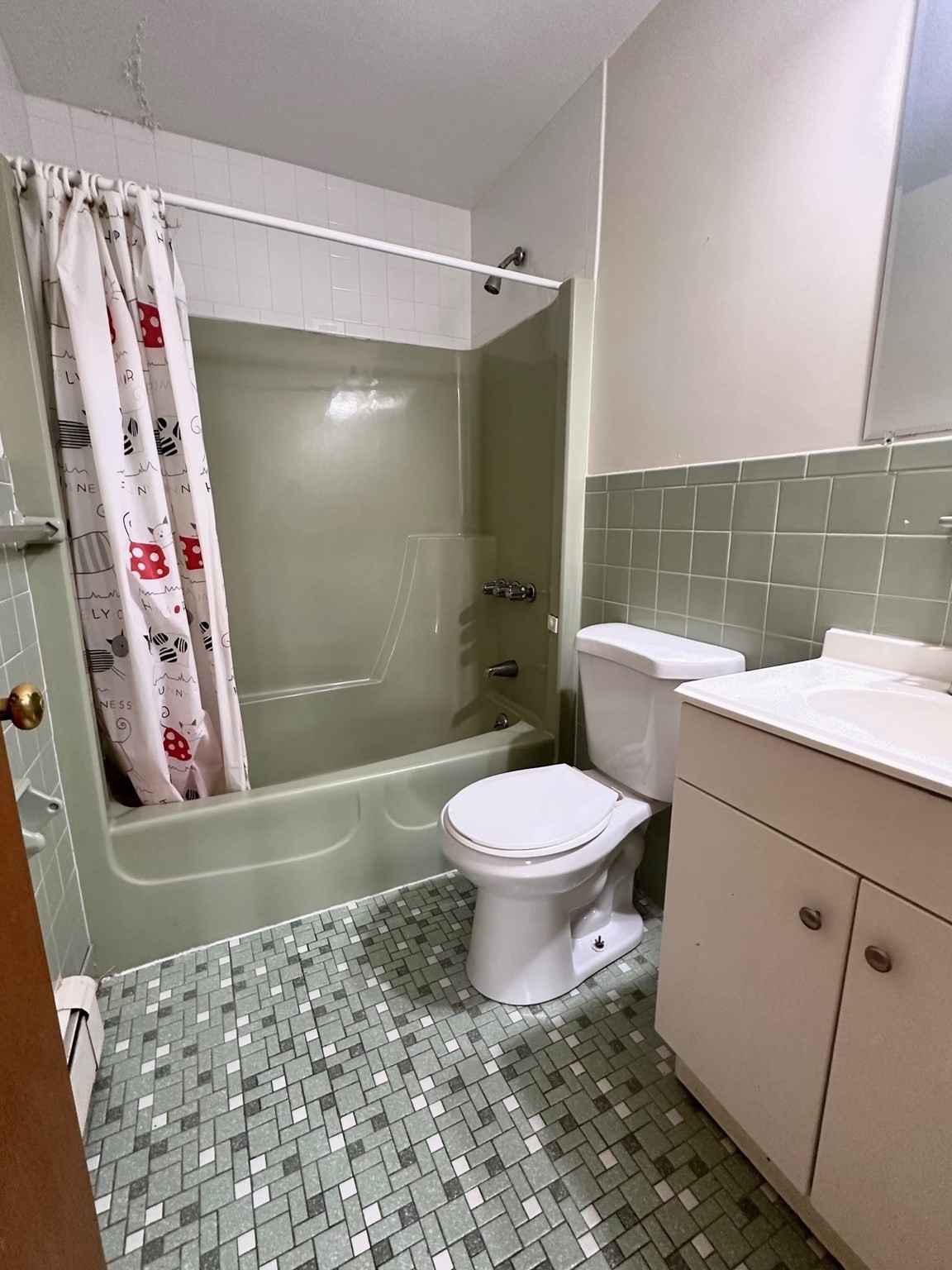 2 bed, 1 bath apartment for rent at 123 Emerson Gardens Rd Unit 123, Lexington — photo 14 of 16