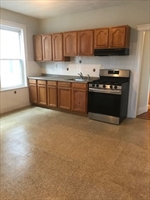 5 bed, 1 bath apartment for rent at 23 Thornley Unit 2, Dorchester — photo 3 of 3