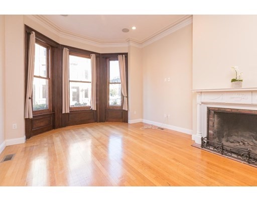 3 bed, 3 bath apartment for rent at 35 Fairfield St Unit 1, Back Bay — photo 13 of 20