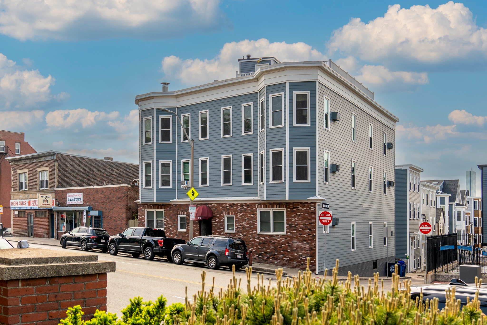 137-139A Dorchester St, South Boston