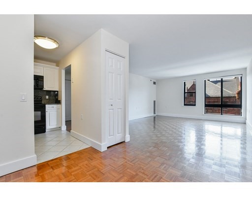 1 bed, 1 bath apartment for rent at 28 Exeter St Unit 206, Back Bay — photo 15 of 18