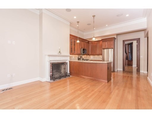 3 bed, 3 bath apartment for rent at 35 Fairfield St Unit 1, Back Bay — photo 14 of 20