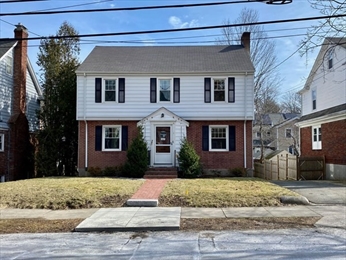 4 bed, 2.5 bath apartment for rent at 307 Russett Rd Unit 1, Chestnut Hill — photo 1 of 16