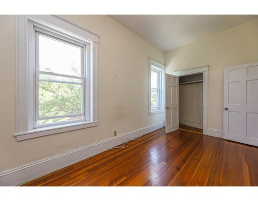 2 bed, 1 bath apartment for rent at 274 Washington St Unit 4, Brookline Village — photo 4 of 5