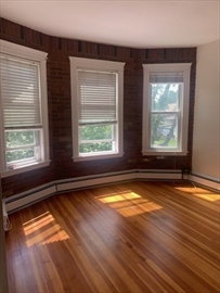 2 bed, 1 bath apartment for rent at 62 Warren Ave Unit 2, Milton — photo 5 of 5