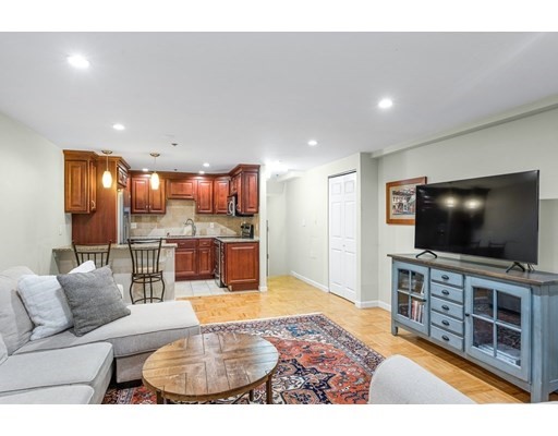 1 bed, 1 bath apartment for rent at 357 Commercial St Unit 9, Waterfront — photo 16 of 19