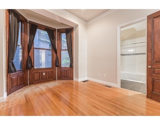 3 bed, 3 bath apartment for rent at 35 Fairfield St Unit 1, Back Bay — photo 16 of 20
