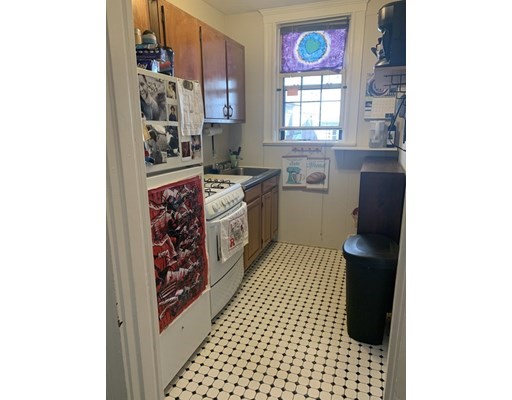 2 bed, 1 bath apartment for rent at 120 Glenville Ave Unit 2, Allston — photo 16 of 19