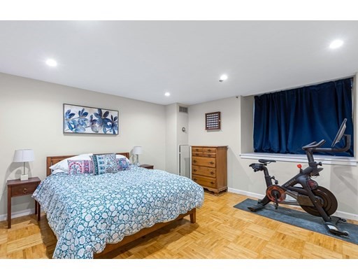 1 bed, 1 bath apartment for rent at 357 Commercial St Unit 9, Waterfront — photo 17 of 19