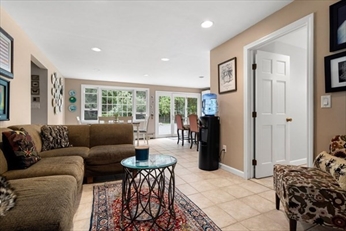 4 bed, 3 bath apartment for rent at 956 Blue Hill Ave Unit 0, Milton — photo 8 of 26