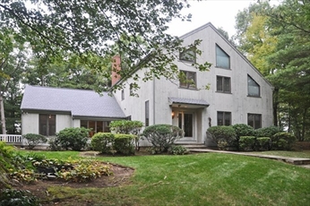 3 bed, 2.5 bath apartment for rent at 4 Crestview Ln Unit 0, Milton