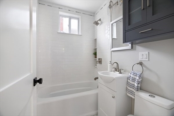3 bed, 2 bath apartment for rent at 84 Sunnyside St Unit 2, Hyde Park — photo 20 of 22