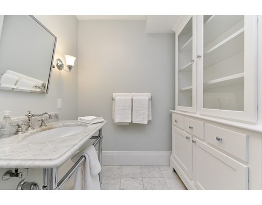 2 bed, 2 bath apartment for rent at 163 Marlborough St Unit 3, Back Bay — photo 2 of 27