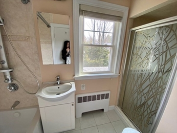 4 bed, 2.5 bath apartment for rent at 307 Russett Rd Unit 1, Chestnut Hill — photo 15 of 16
