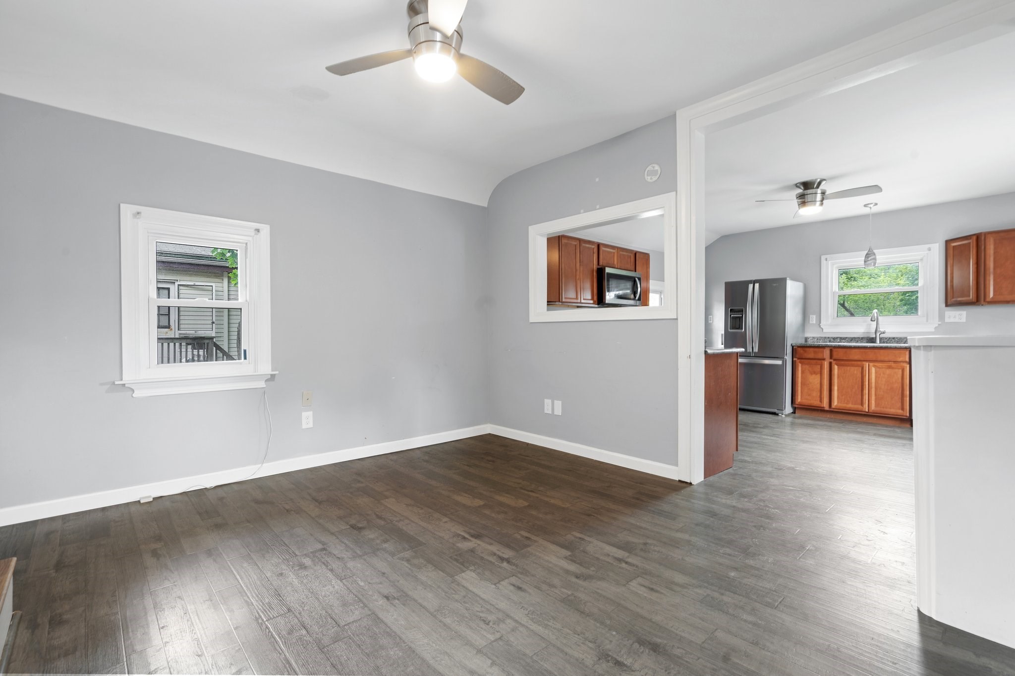 4 bed, 2 bath apartment for rent at 49 Prospect St Unit 2, Banks Square — photo 3 of 12