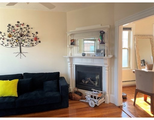 1 bed, 1 bath apartment for rent at 157 N St Unit 3, South Boston — photo 2 of 11