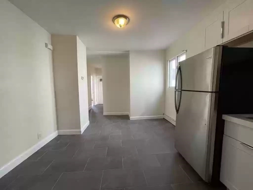 3 bed, 1 bath apartment for rent at 53 Cedar St Unit 1, Lynn — photo 1 of 3
